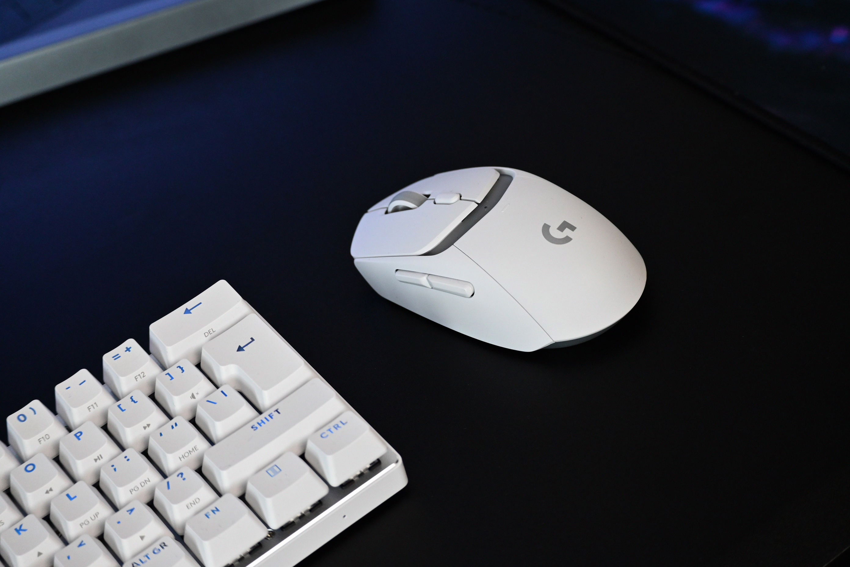 Logitech G309 - recenze