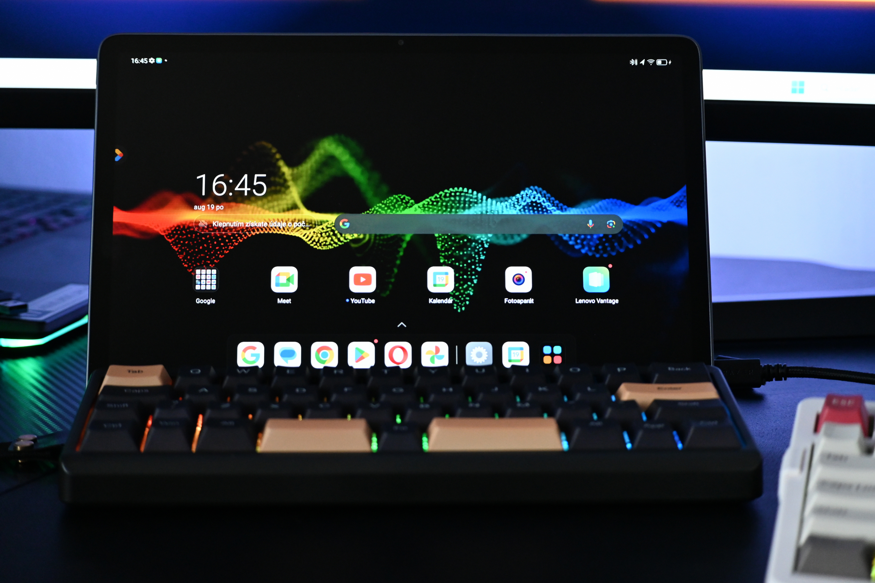 Klik pro zvětšení (Lenovo Tab Plus - recenze)