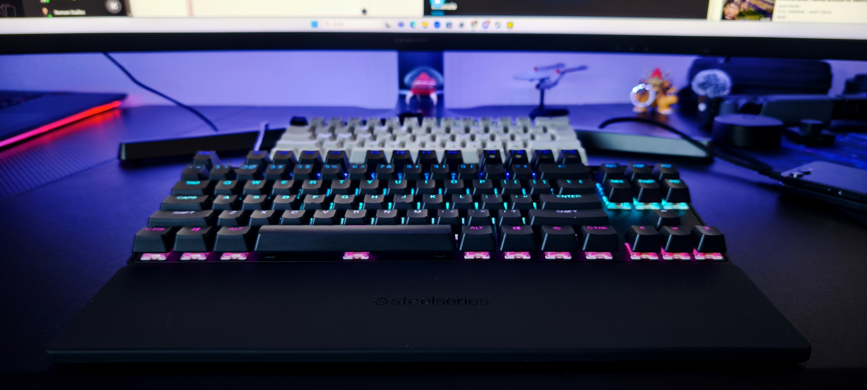 Klik pro zvětšení (SteelSeries Apex Pro TKL Gen 3 - recenze)