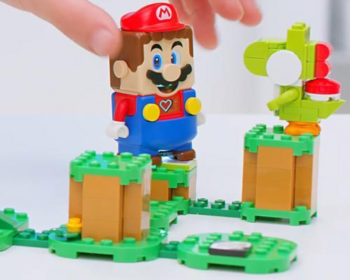 Super Mario Bros. hraný pomocou Lego postavičky