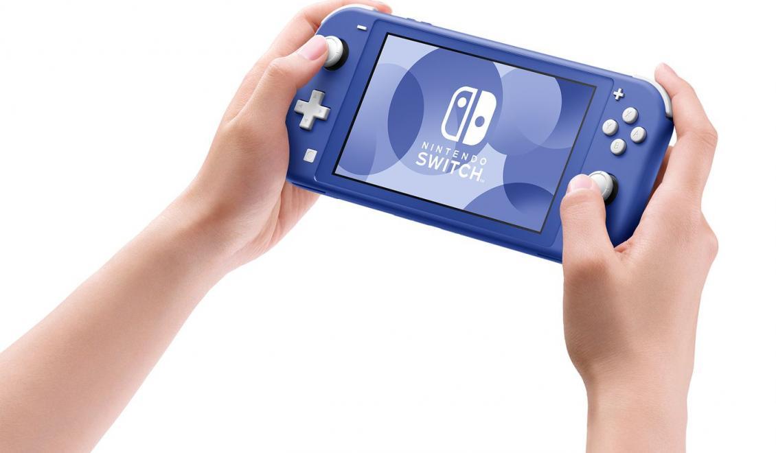 Modrá verze konzole Nintendo Switch Lite dorazí do Evropy již brzy