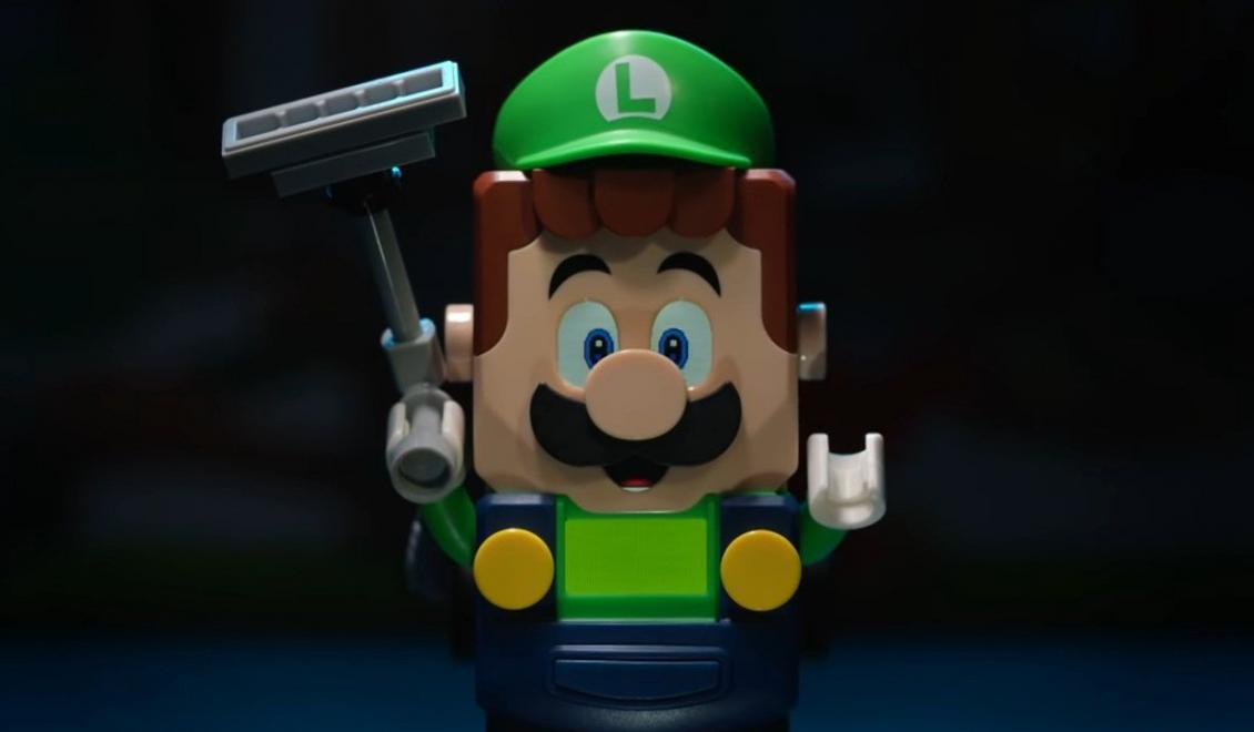 Mariov brat sa opäť bojí a tentokrát s Lego vysávačom