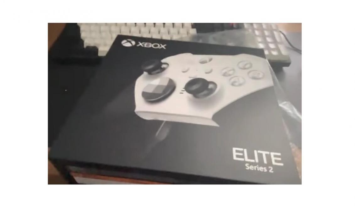 Takto vyzerá Xbox Elite Series 2 v bielom prevedení